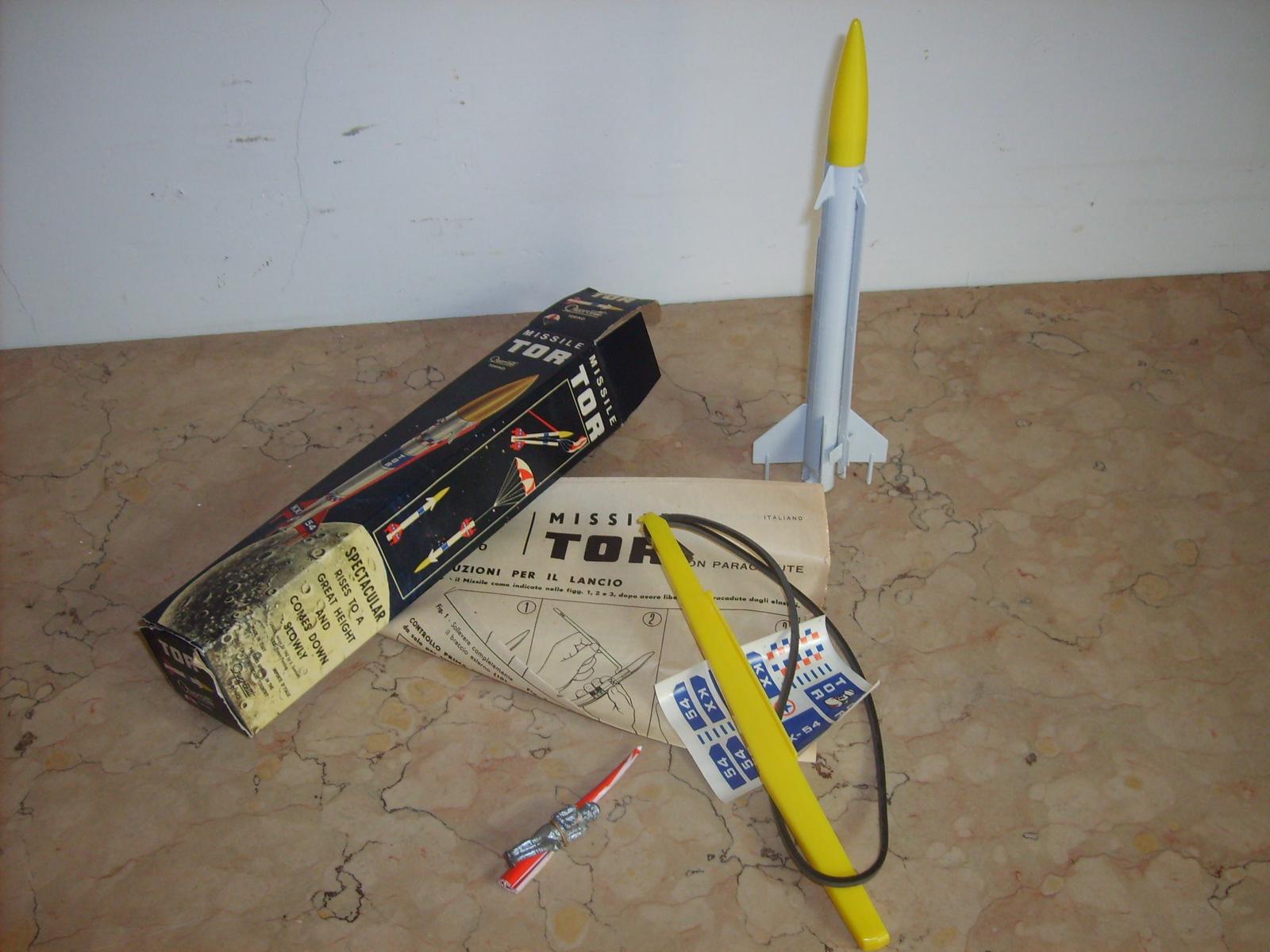 Astronautica, Spazio, Missile, Astronauta E Paracadute, Vecchio Giocattolo Quercetti immagine 4