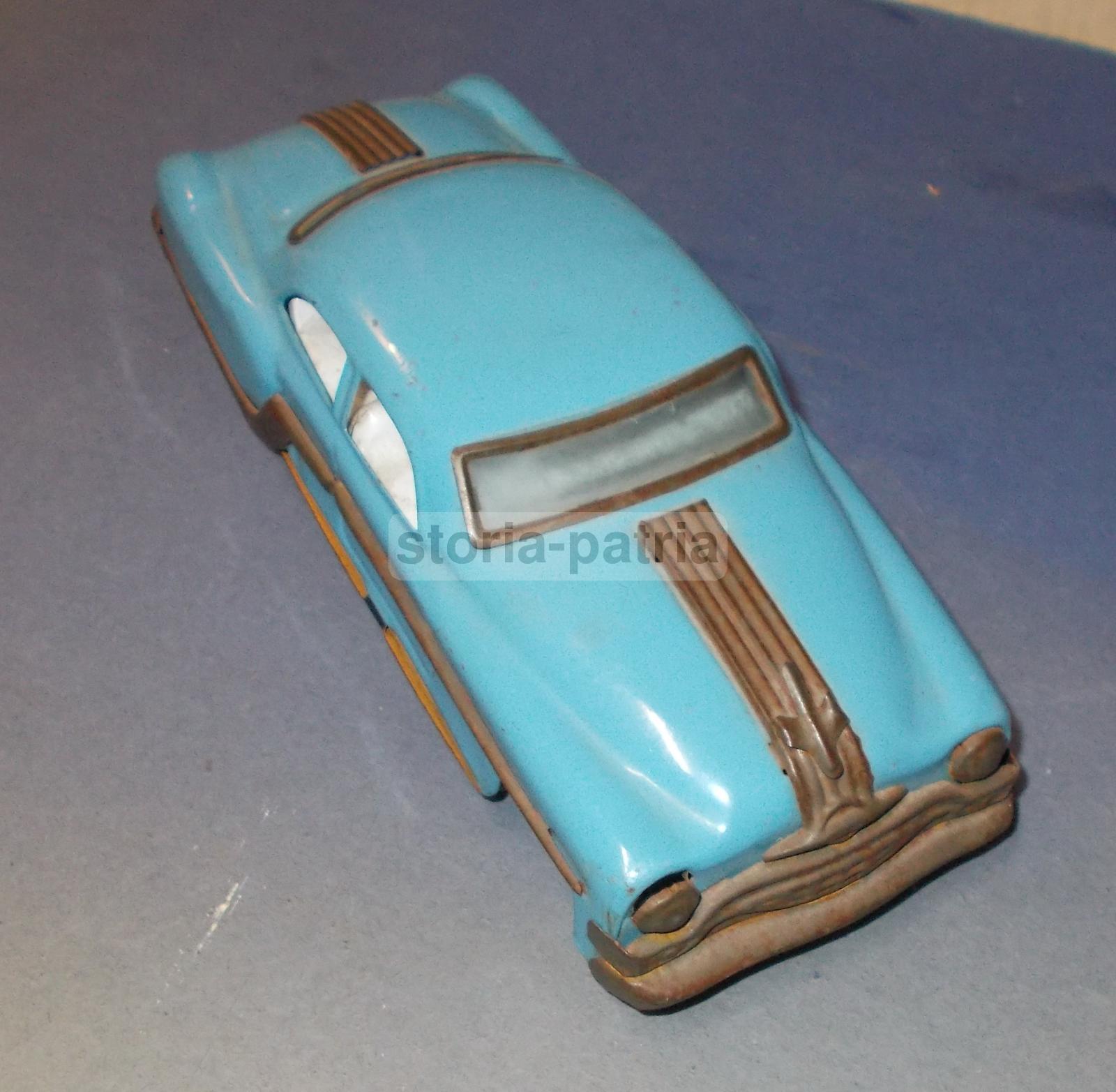 Graziosa Automobilina d'Epoca, Decorativa, Da Collezione, Bella Colorazione, Metallo immagine 1