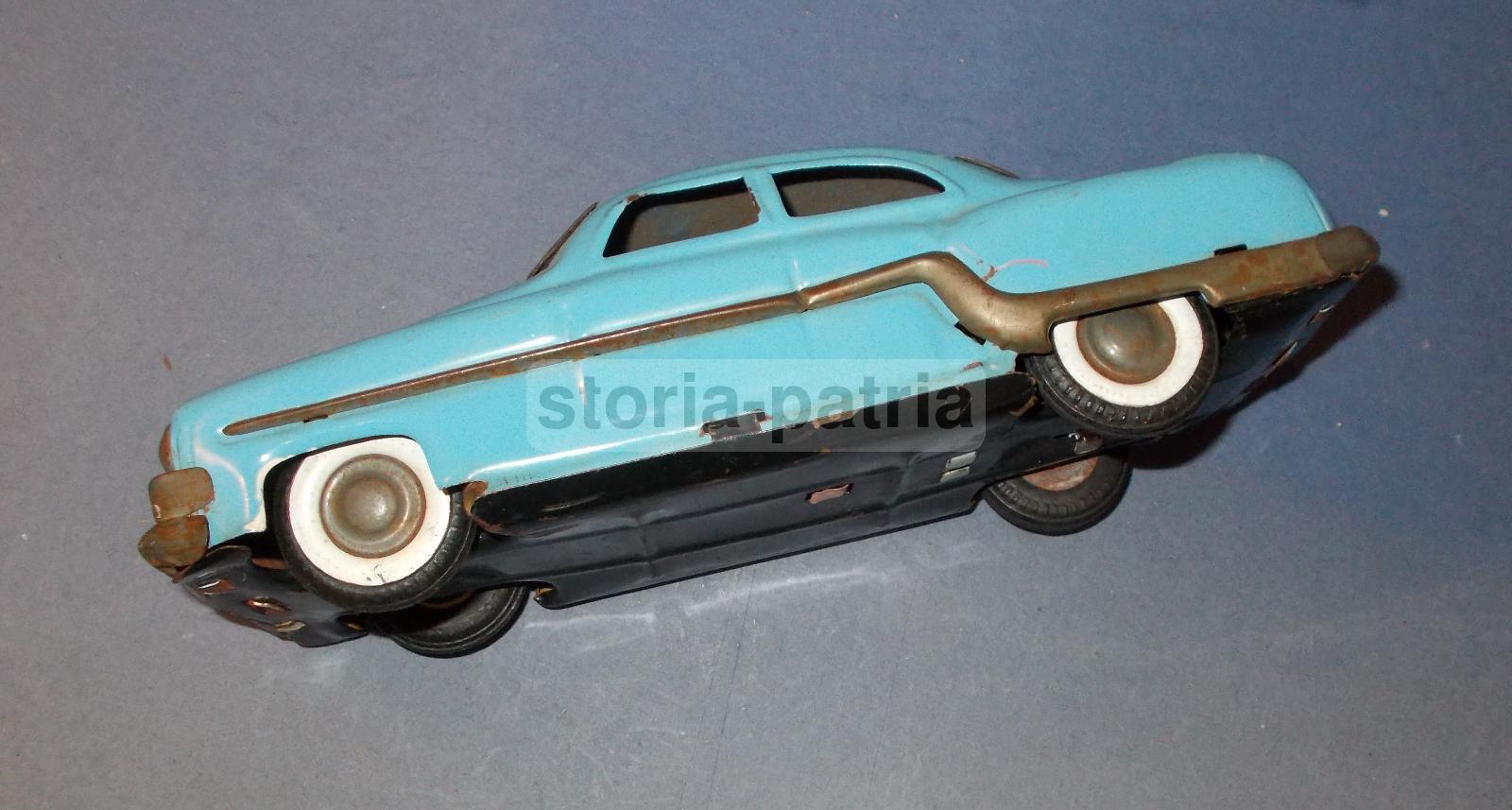 Graziosa Automobilina d'Epoca, Decorativa, Da Collezione, Bella Colorazione, Metallo immagine 13